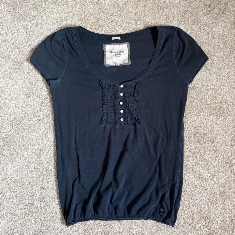 Y2K Abercrombie & Fitch Navy Ruffle Henley Tee Size L